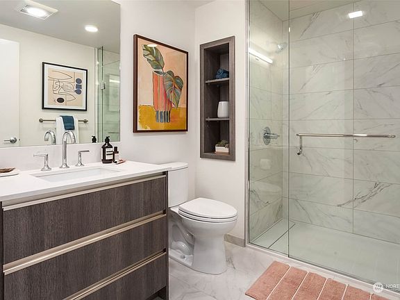 3rd image of 800 Columbia St #1203