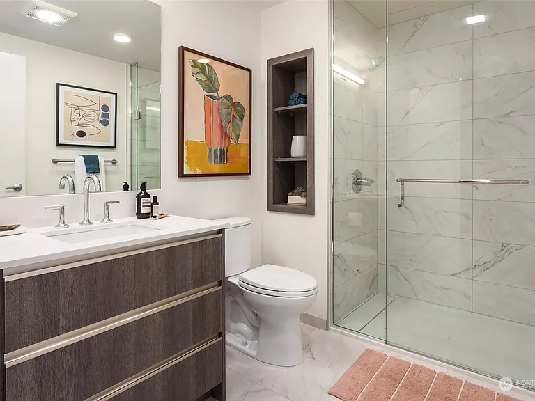 800 Columbia St #1203 — Photo 3