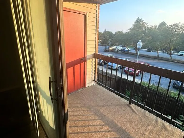35 Lancaster Est #35 — Photo 8