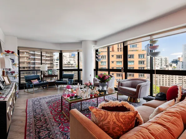200 East 61st Street image 1 of 8