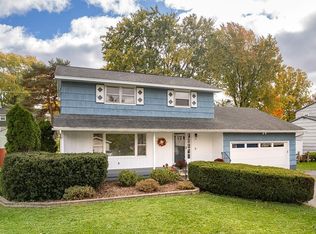 24 McIntosh St, Liverpool, NY 13090