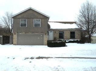 8219 W Orchard Dr, Frankfort, IL 60423