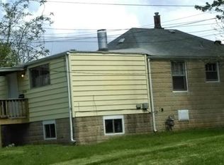 8824 Corwin Dr, Saint Louis, MO 63136