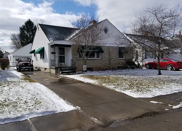 1st image of 654 Cedar St