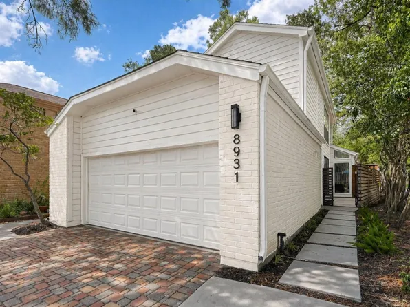 8931 Briar Forest Dr, Houston, TX 77024