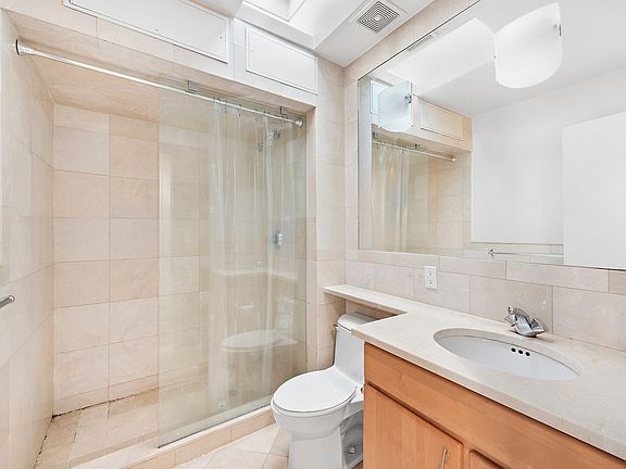 5th image of 25 W 83rd St APT 4R