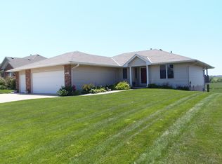 12102 N 161st Ave, Bennington, NE 68007