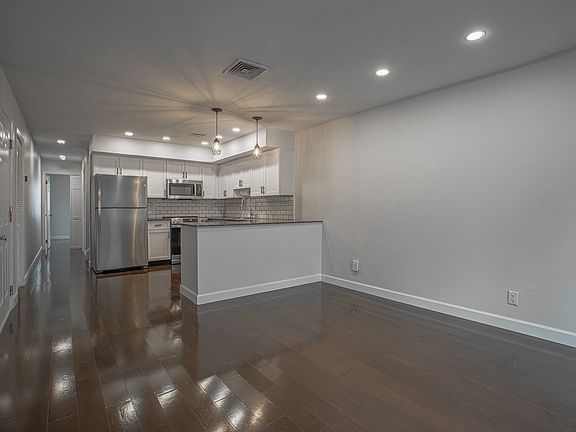 3rd image of 31 Fairmount Ave APT 6