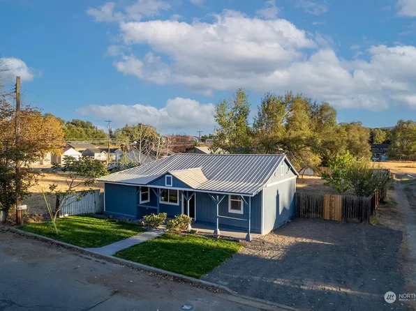 8208 E Cataldo Avenue, Spokane, WA 99212