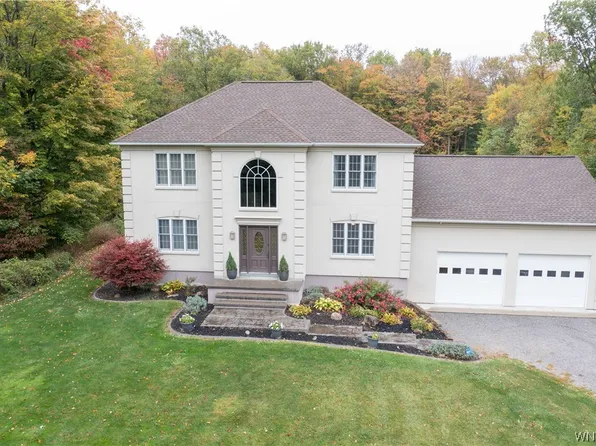 2439 York Rd W, Piffard, NY 14533