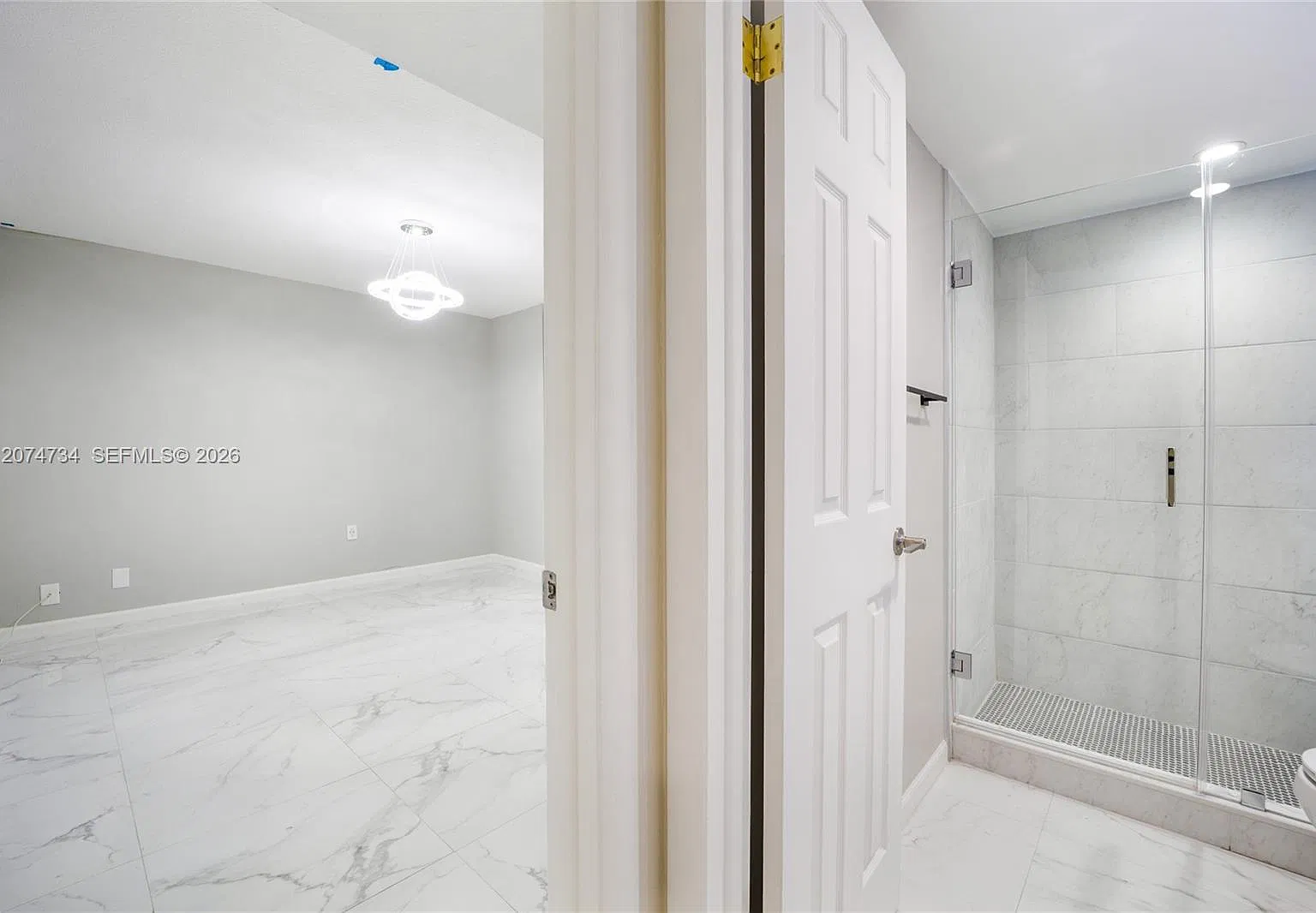 Samari Lake East Condo — Photo 3