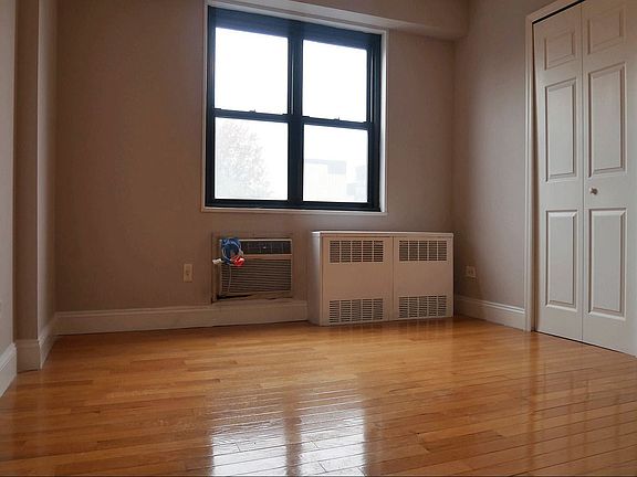 5th image of 341 10th St APT 12D