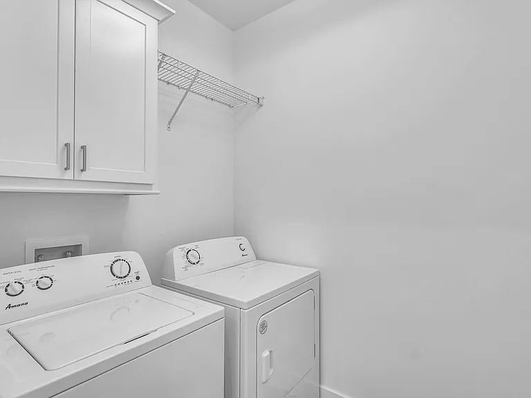 70 E Airport Rd #34 — Photo 10