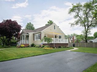 6 4th St, Aberdeen, NJ 07747