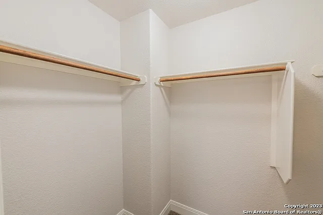 7426 Hovingham — Photo 32