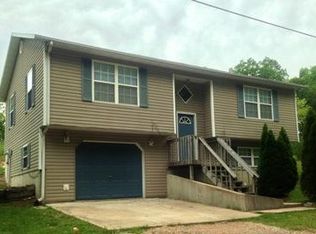 109 Freedom Dr, Saint Robert, MO 65584