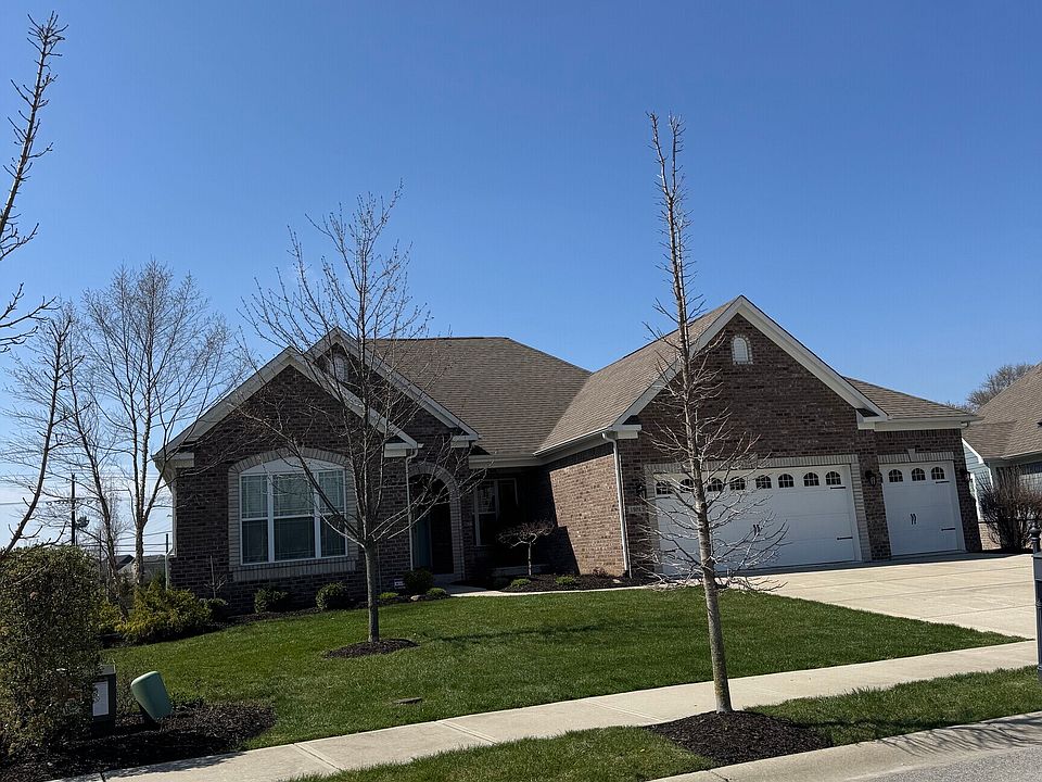 2nd image of 15085 Thoroughbred Dr