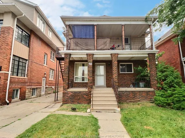 748 Pierre Ave, Windsor, ON N9A 2K5