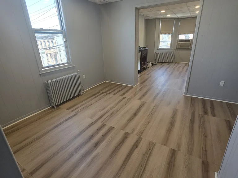 595 67th St #2 — Photo 3