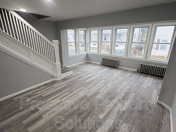 4th image of 461 Madison St Unit 461