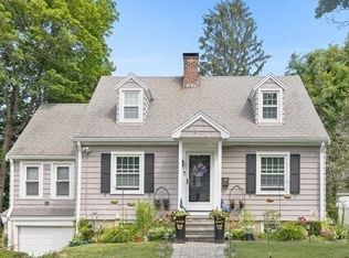 7 Ponkapoag Way, Canton, MA 02021