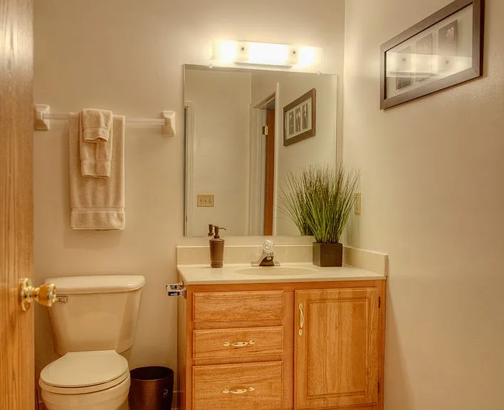 Stillwaters, Hickory Grove Apartments — Photo 30