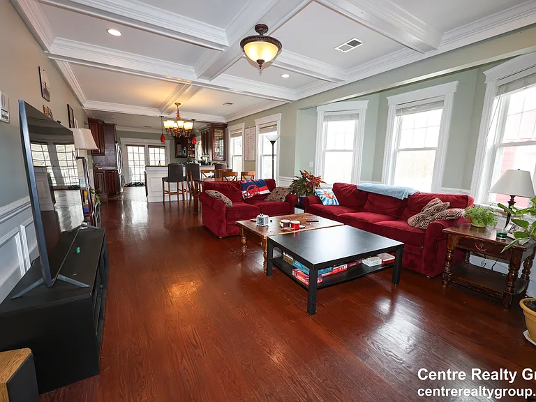 127 Nonantum St #2 — Photo 2