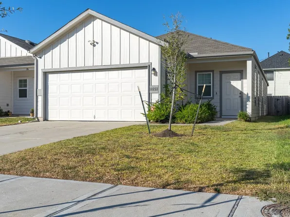 10222 Clearwick St, Houston, TX 77034