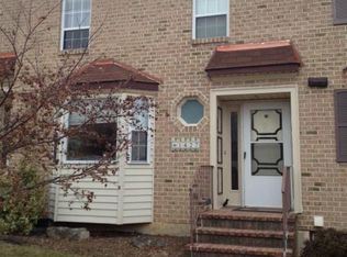 1427 Presidential Dr, Whitehall, PA 18052