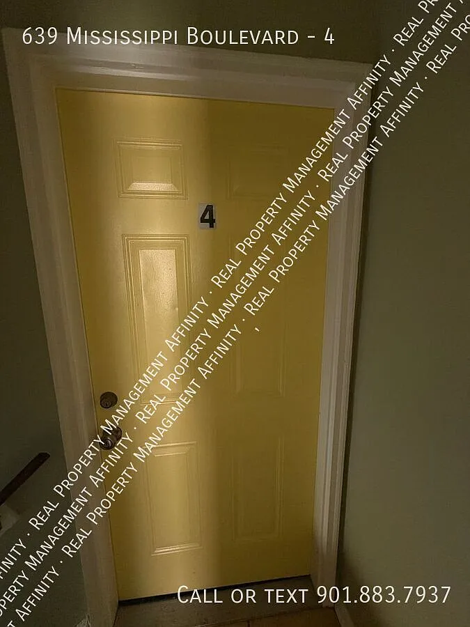 Newly Renovated 2 Bedroom Apartment Near Downtown Memphis | Move-In Ready! — Photo 2