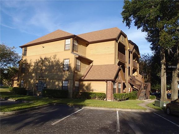2nd image of 380 Lakepointe 201 Dr