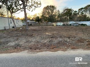 2 Bay Pines Rd, Elberta, AL 36530