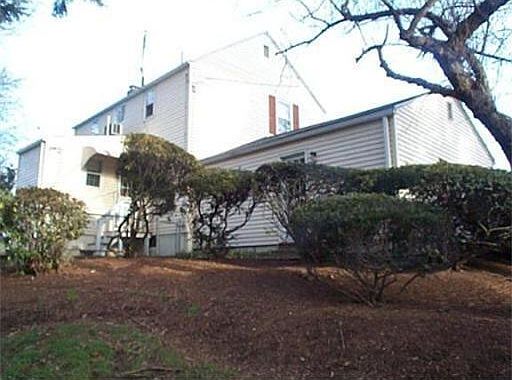 2nd image of 25 Hartford St