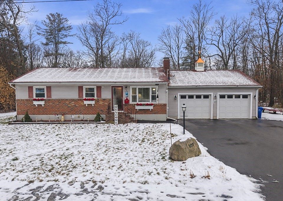 1st image of 107 Manzella Ct