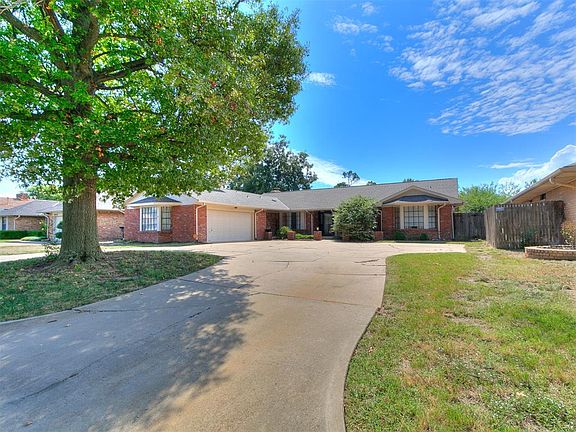4th image of 10024 Henderson Dr