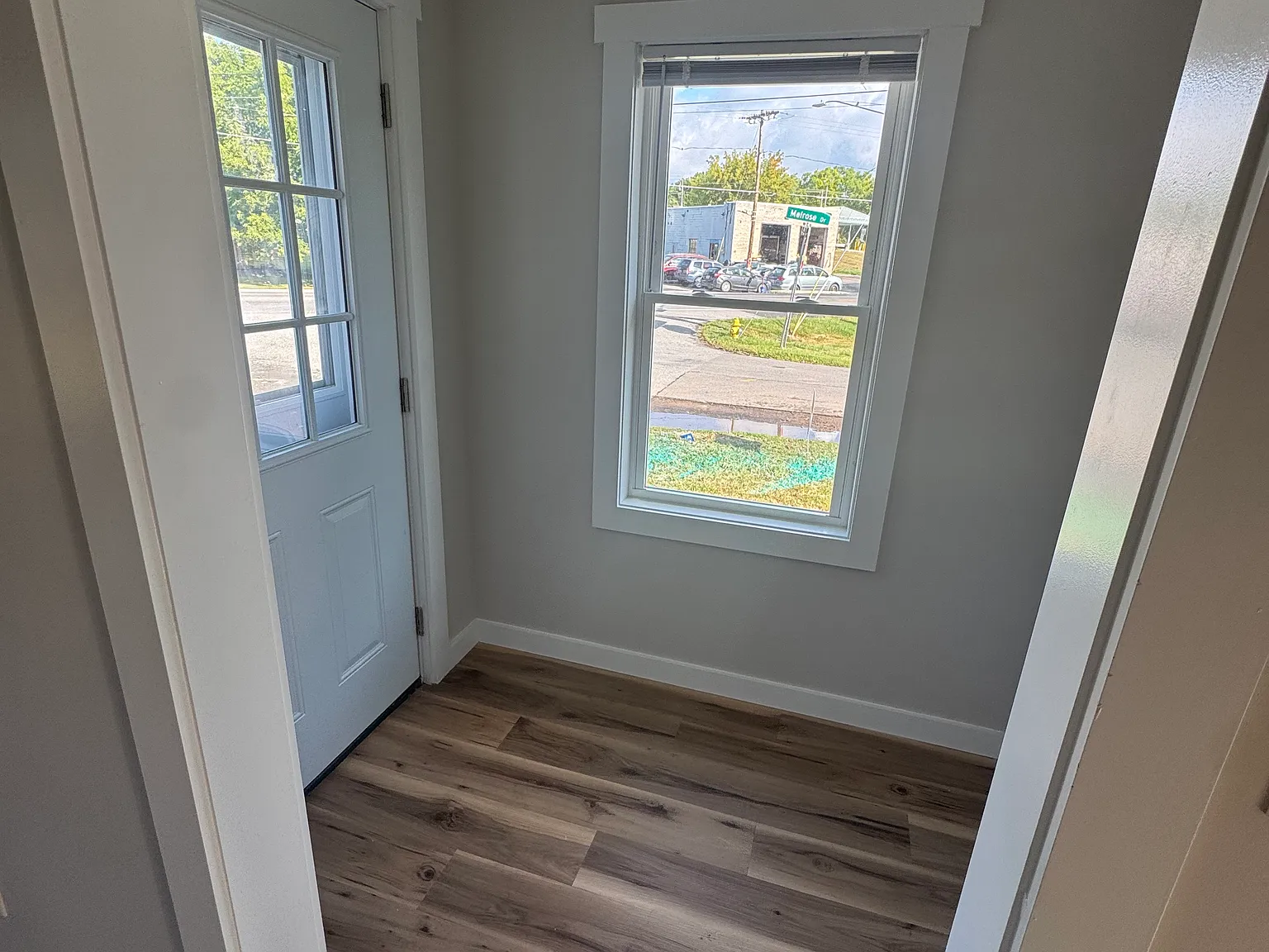 3 bed, 1296 sqft, $2,300 — Photo 3