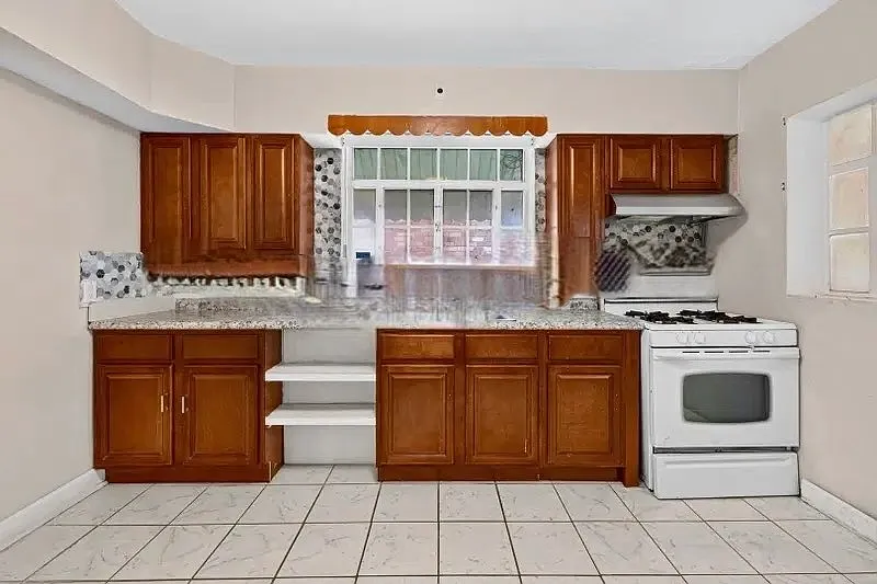 2 bed, 1052 sqft, $1,070 — Photo 4