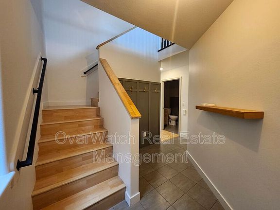 2nd image of 3841 Sycamore Loop