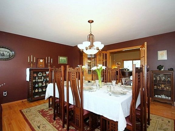 5th image of 19098 Castle Rock Ln
