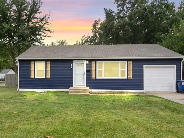 1105 NE 67th Pl, Gladstone, MO 64118