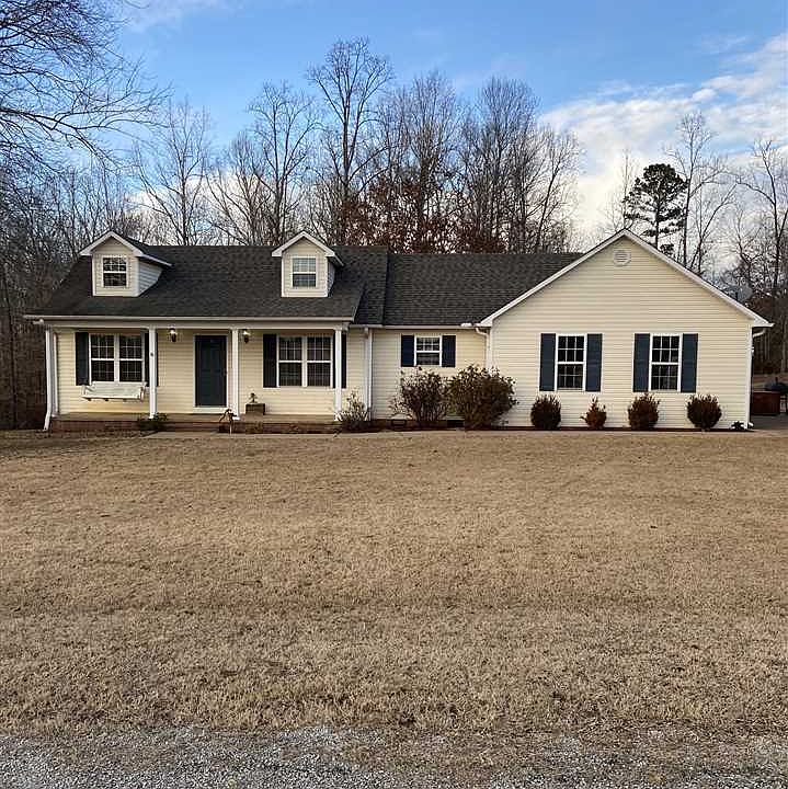 1st image of 270 True Grit Ln