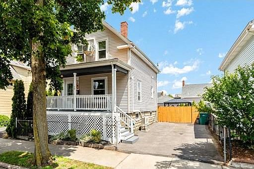 2nd image of 50 Clovelly St