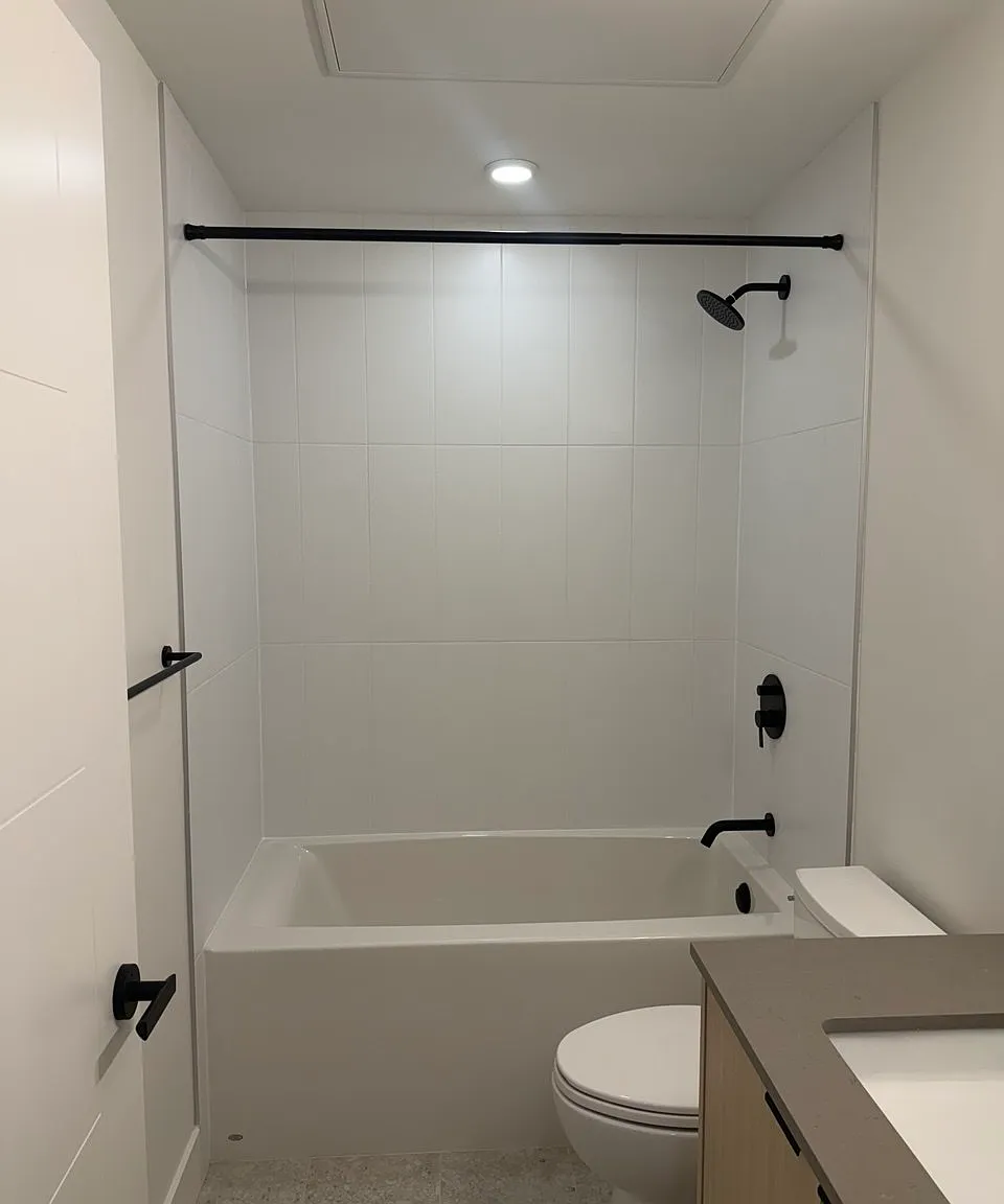 2 bed, 551 sqft, $1,900 — Photo 3