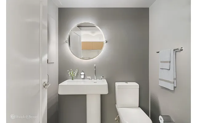 Sold by Douglas Elliman | media 10