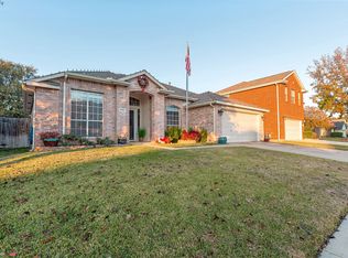 4017 Azalea Dr, Haltom City, TX 76137