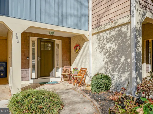 302 Kings Croft, Cherry Hill, NJ 08034