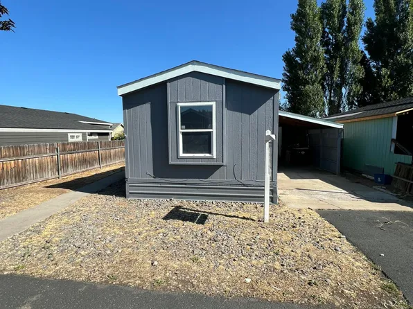 1201 SW 28th St Unit 4, Redmond, OR 97756