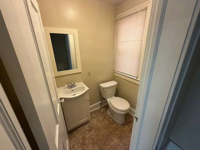 149 W Main St — Photo 14