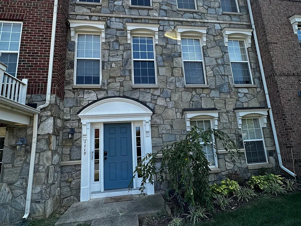 1110 Patrick St