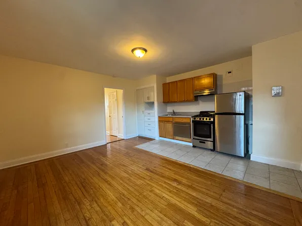 46-01 Skillman Avenue image 1 of 7